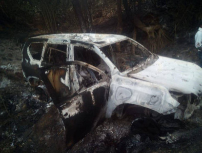 El carro de la candidata fue encontrado con impactos de bala y varios cuerpos incinerados en su interior.