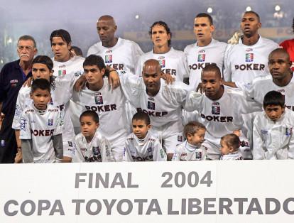 Once Caldas, campeón en 2004, tras derrotar a Boca Juniors.