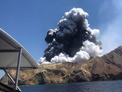 Erupción del volcán en Nueva Zelanda