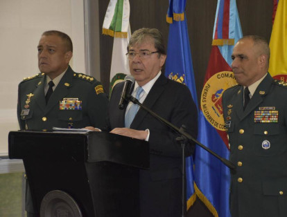 Carlos Holmes Trujillo, ministro de Defensa, durante la rueda de prensa de este lunes.