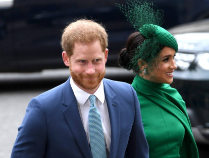 El príncipe Enrique y su esposa Meghan hicieron este lunes su última aparición como miembros de la realeza británica.
