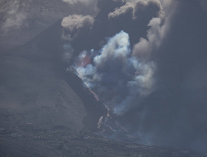 Según cálculos aproximados del Pevolca, sin poder recurrir a vuelos de drones por las condiciones meteorológicos, la superficie afectada por la erupción se sitúa en 476 hectáreas.