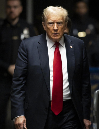 El expresidente Donald Trump en el tribunal de Nueva York donde se adelanta el juicio en su contra.