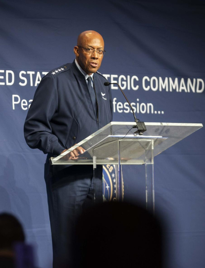 Charles Brown, jefe del Estado Mayor de la Fuerza Aérea de los Estados Unidos.