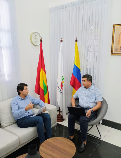 Encuentro del personero de Barranquilla y de Santa Marta (derecha).