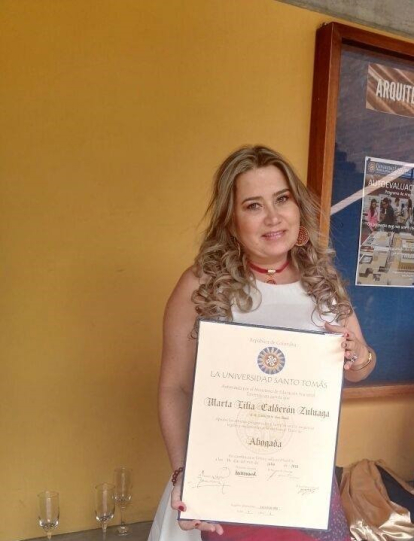 Marta Lilian Calderón se graduó como abogada de la universidad Santo Tomás en el 2016.