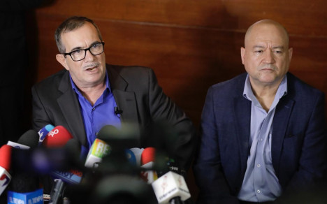 Timochenko y Carlos Antonio Lozada dieron una rueda de prensa una vez terminó la primera audiencia ante la JEP.