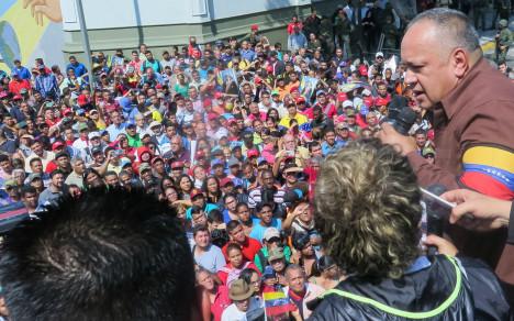 Diosdado Cabello, denominado el número dos del chavismo, habló este miércoles desde las calles de Caracas.