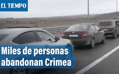 Miles de personas abandonan Crimea por una explosión
