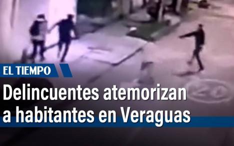 Ladrones armados rondan el barrio Veraguas de Puente Aranda. La comunidad asegura que estos sujetos no respetan hora del día, género, ni edad de las víctimas para intimidarlas y robarlas. La banda se moviliza en un taxi
