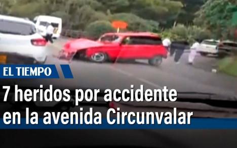 El choque de dos vehículos particulares en la avenida Circunvalar colapsó la movilidad hacia el norte de la ciudad.