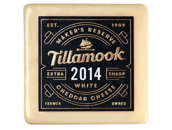 El cheddar de Tillamook que fue seleccionado como el mejor cheddar del mundo. Se puede comprar en EE. UU. por US$26.