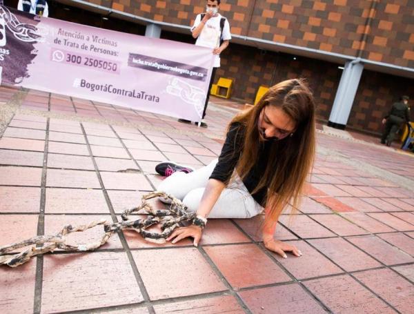 La Secretaría de Gobierno adelantaba la campaña #BogotáContraLaTrata en varios puntos neurálgicos de la ciudad donde se sabe que hay víctimas.
