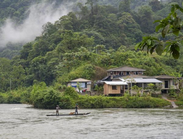Las comunidades ribereñas exigen que el río Naya y el territorio también sean reparados.