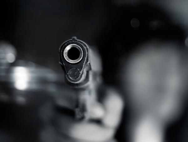 Pistola - asesinato - feminicidio