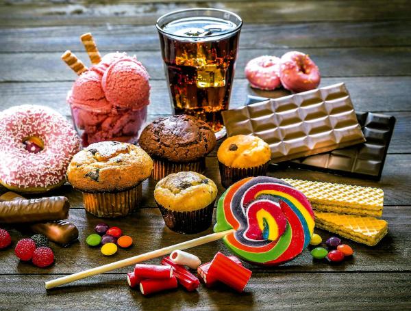 Entre los alimentos que contienen azúcares están los de panadería industrial, cereales de desayuno y refrescos.