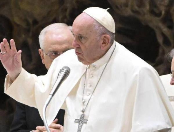 El papa Francisco hizo la reflexión en la tradicional audiencia navideña a la Curia romana.