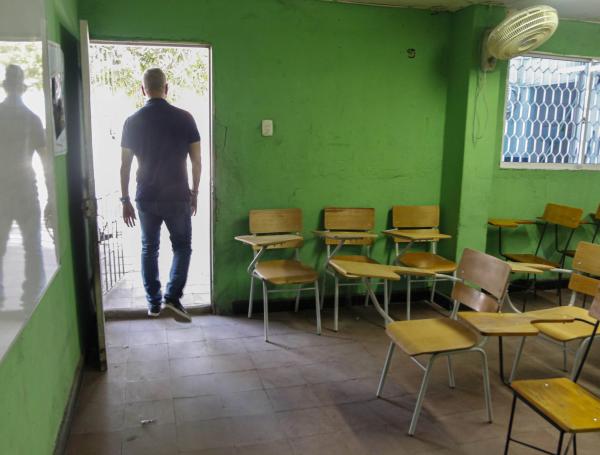 Los padres de familia se abstienen de enviar a sus hijos a la escuela.
