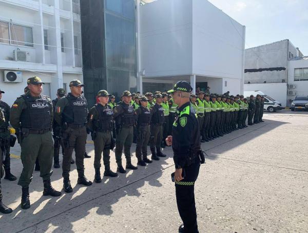 El general Jorge Urquijo aseguró que se reforzará la vigilancia en varios sectores.
