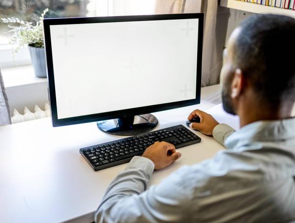En algunas ocasiones, las aplicaciones del computador dejan de funcionar.