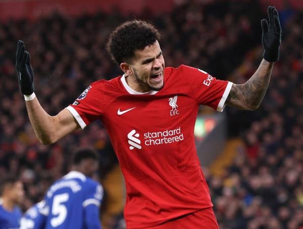 Luis Díaz celebra gol con Liverpool.
