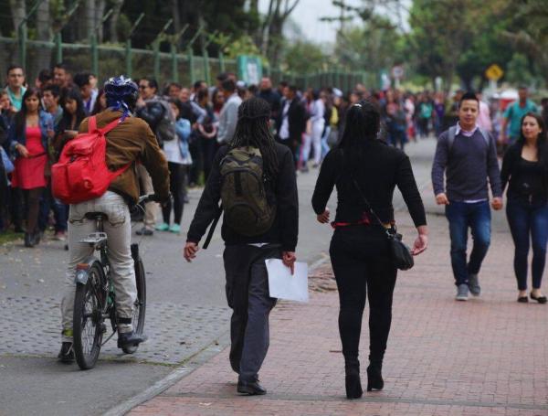 El desempleo bajó en enero de 2024 y se ubicó en 12,7 según el Dane.