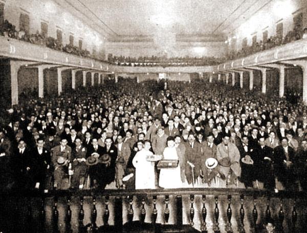 El Teatro Faenza recibía a más de 1.300 asistentes en su época dorada.