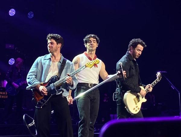 Jonas Brothers en concierto