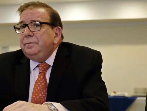 Edmundo González se ha desenvuelto en el ámbito de la diplomacia y de la academia.