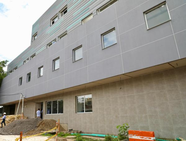 Aspecto general del Hospital de Barranquilla, ubicado en el barrio San Roque.