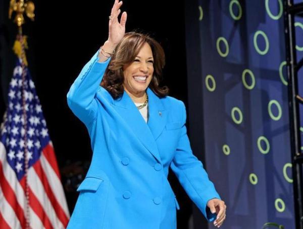 Kamala Harris ha evitado hacer comentarios sobre los llamados para que Biden deje la candidatura presidencial. 