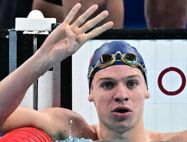 Léon Marchand logró cuatro oros y cuatro récords olímpicos en París.