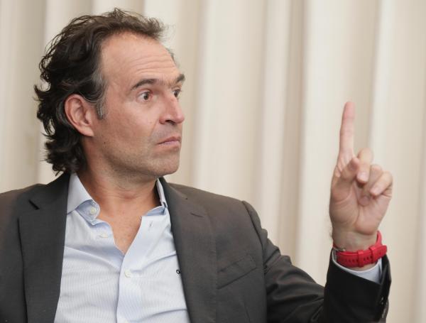 Federico Gutiérrez dice que se enfocará en trabajar por Medellín, pero agregó que le duele el país y que no dejará de hablar de los temas nacionales.