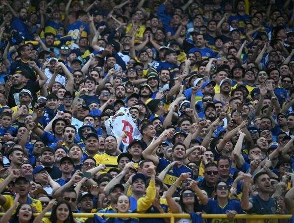Hinchas de Boca en La Bombonera.