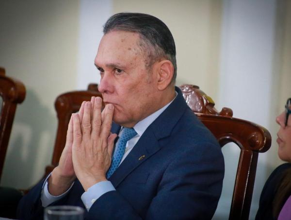 Efraín Cepeda, presidente del Congreso