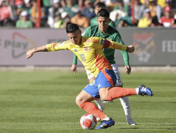 James Rodríguez, en acción contra Bolivia.