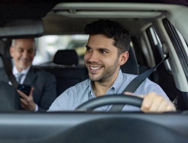 Descubra cuánto gana a la semana un conductor de Taxi