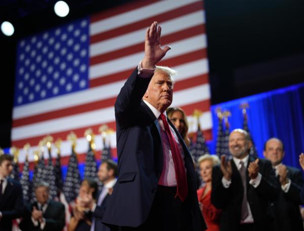 El Presidente electo Donald J. Trump llamó a la unidad tras declarar victoria el 5 de noviembre.