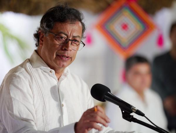 Gustavo Petro, presidente.