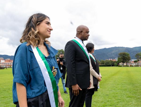 El presidente Petro condecoró a Laura Sarabia y a Luis Gilberto Murillo, funcionario que podría ser candidato.
