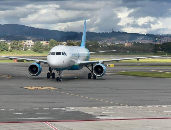 El avión en el que llegó Fabio Ochoa.