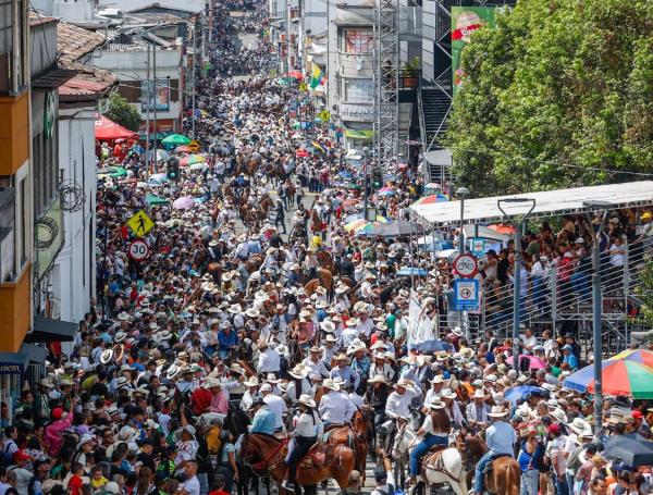 Cabalgata en la Feria de Manizales