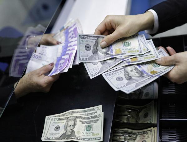 Dólar y peso