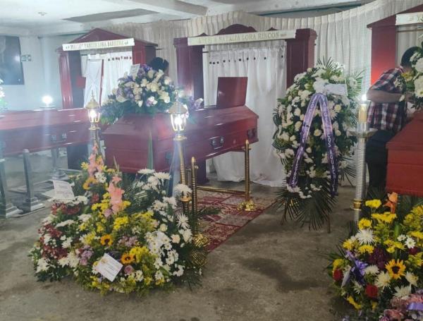 Familia Lora Rincón.