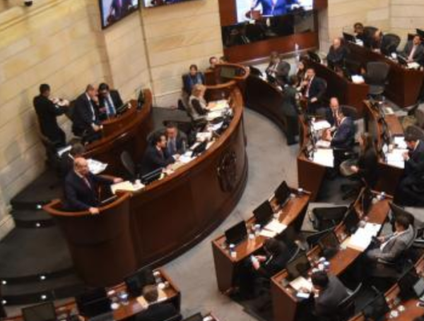 El Senado se quedó sin el servicio de almacenamiento en la nube.
