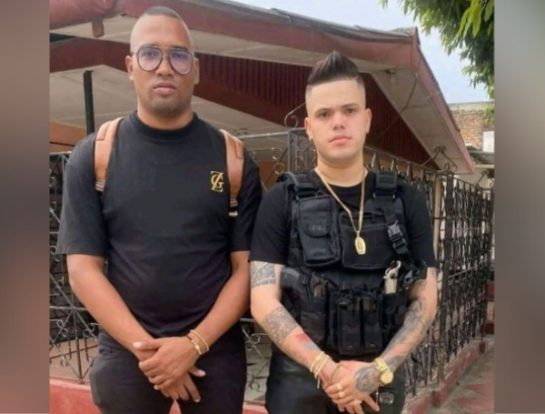 Zair Guette y manager.