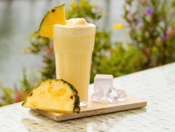 Batido de piña, una opción refrescante para empezar el día.