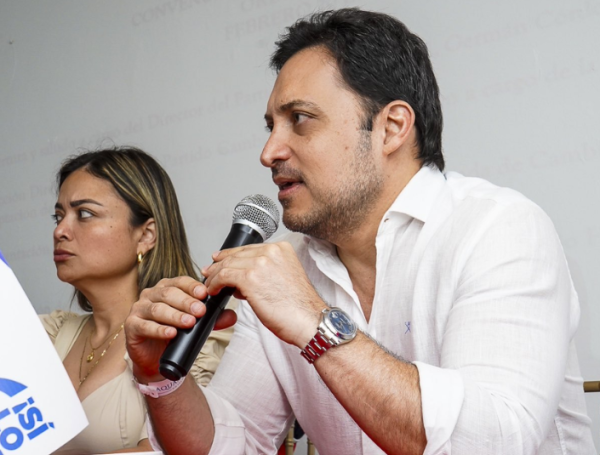 Carlos Fernando Motoa, senador del partido Cambio Radical.