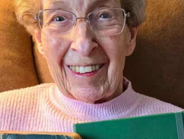 Tiene 100 años y reveló qué alimentos evita para lograr su longevidad