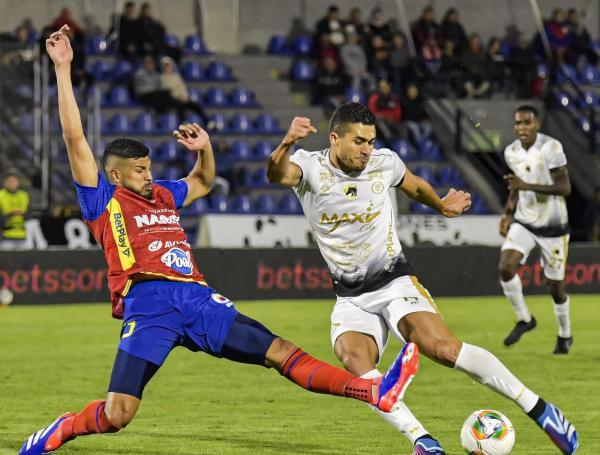 Pasto vs. Llaneros